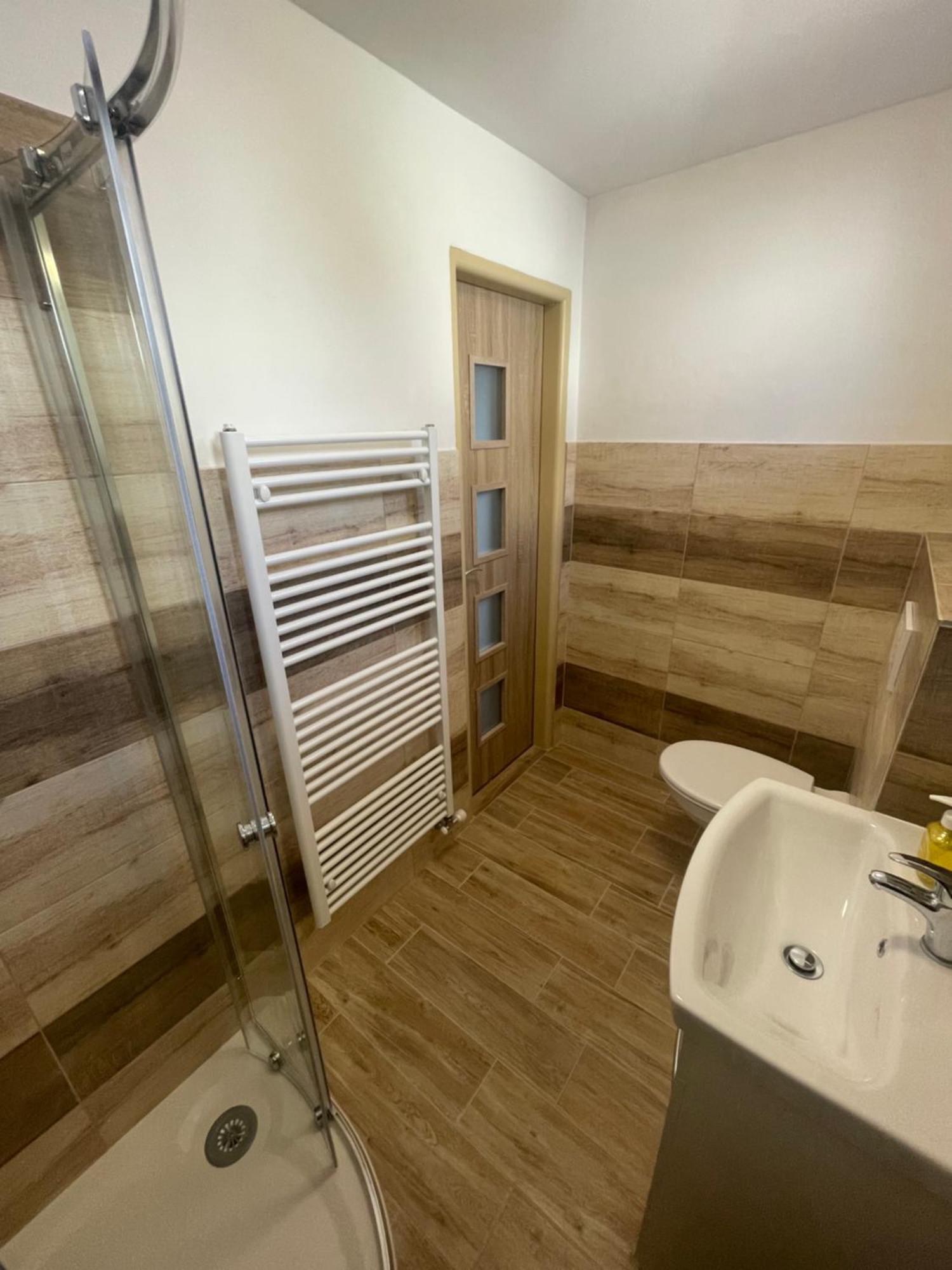 Apartmany Ferie 德辛 外观 照片