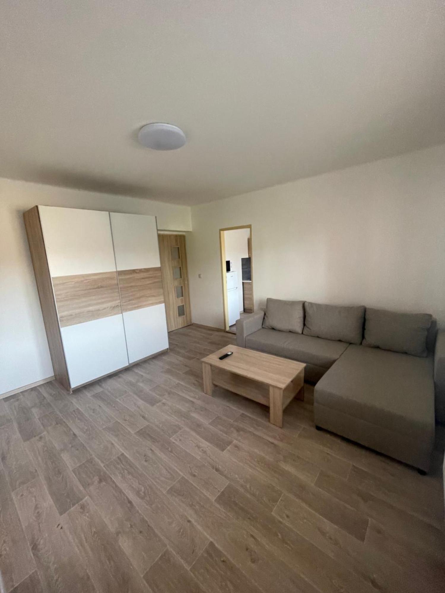 Apartmany Ferie 德辛 外观 照片