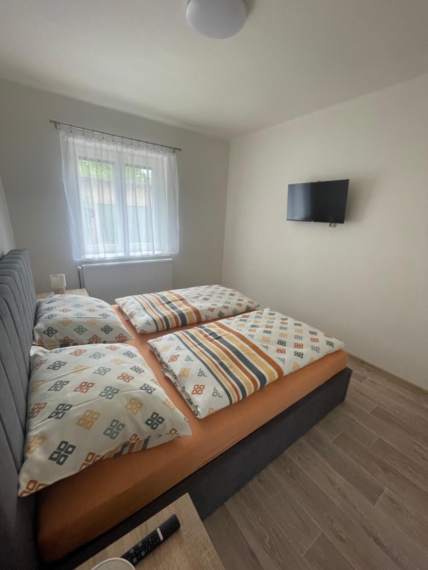 Apartmany Ferie 德辛 外观 照片