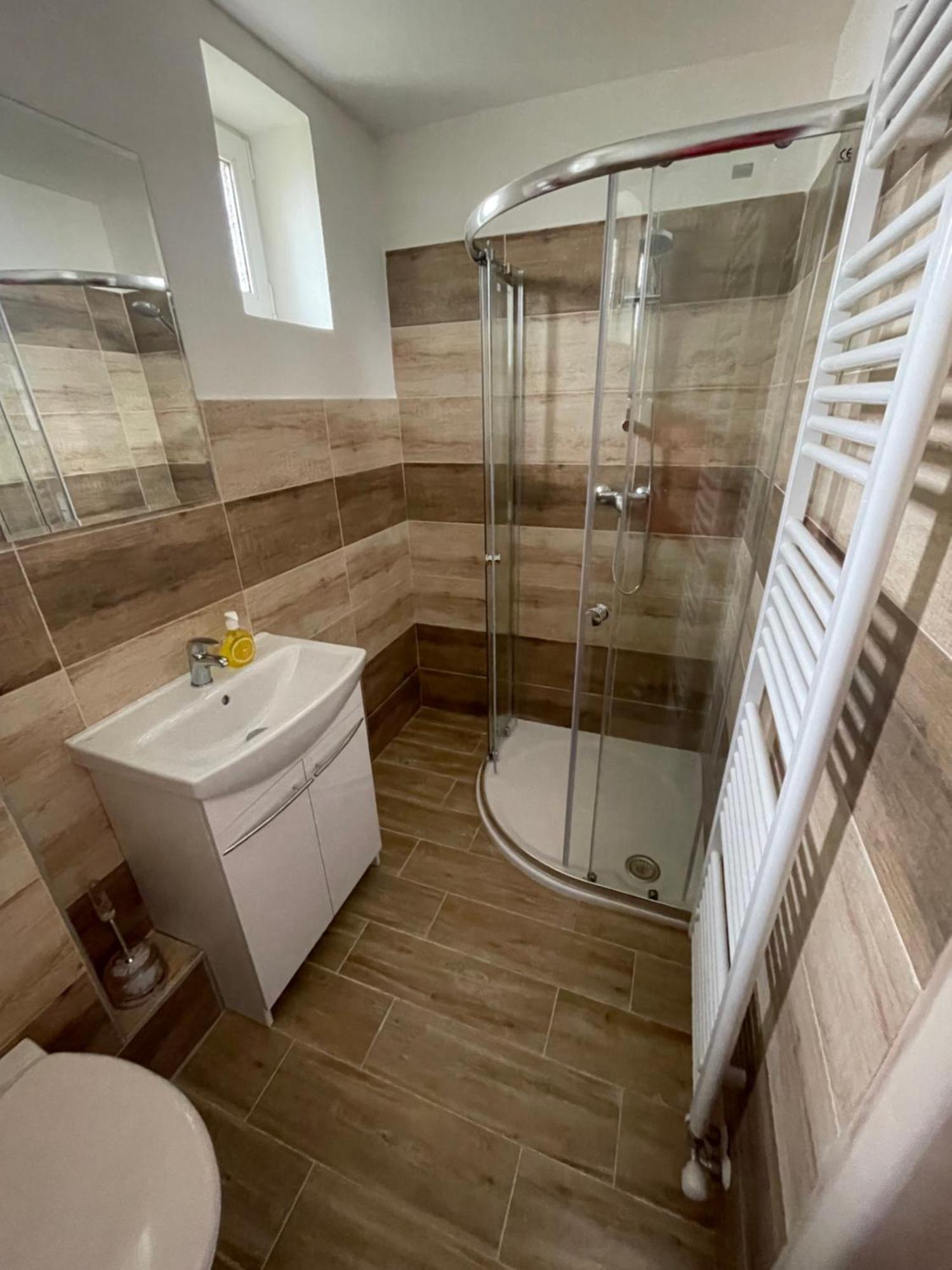 Apartmany Ferie 德辛 外观 照片