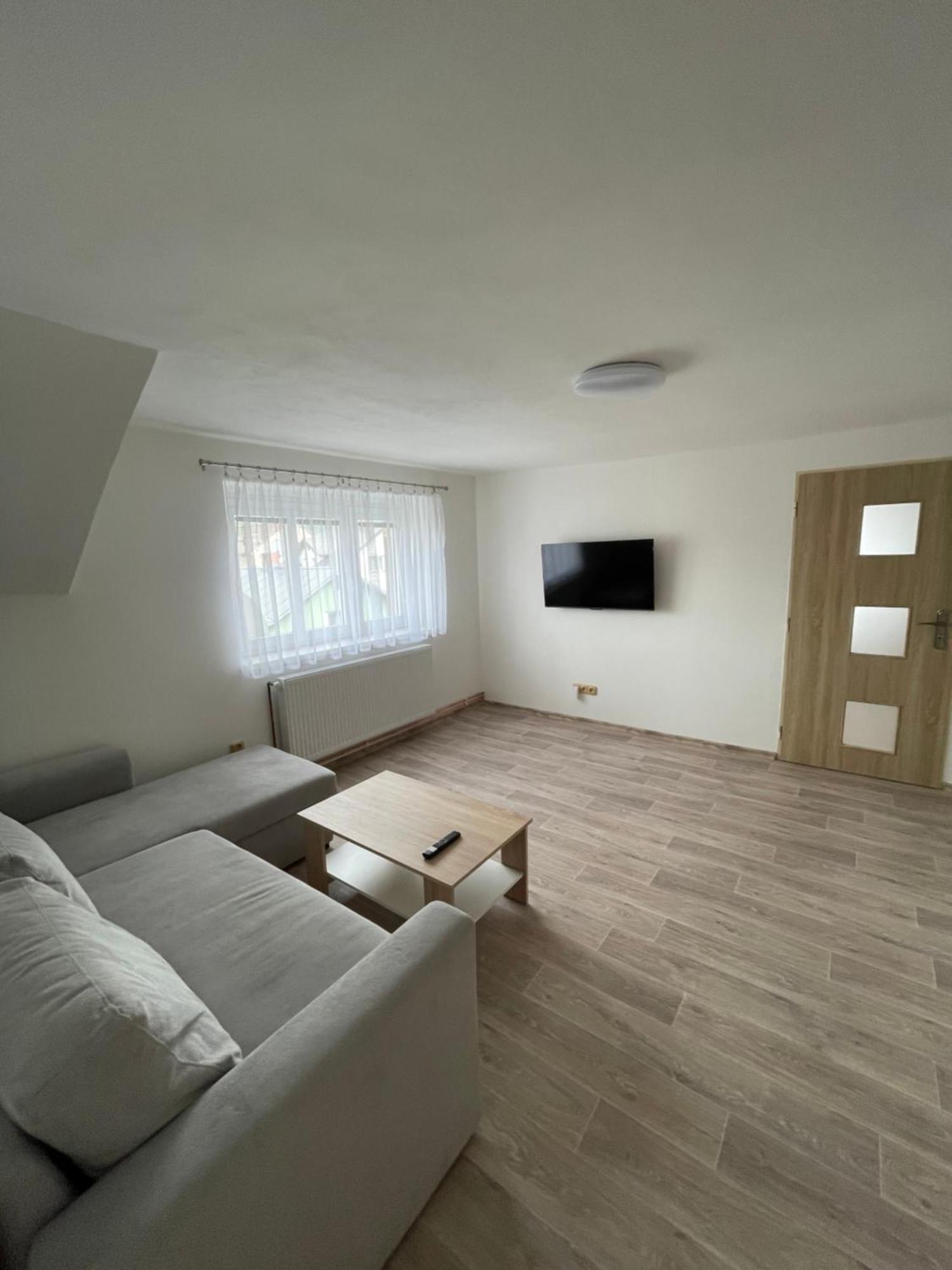 Apartmany Ferie 德辛 外观 照片