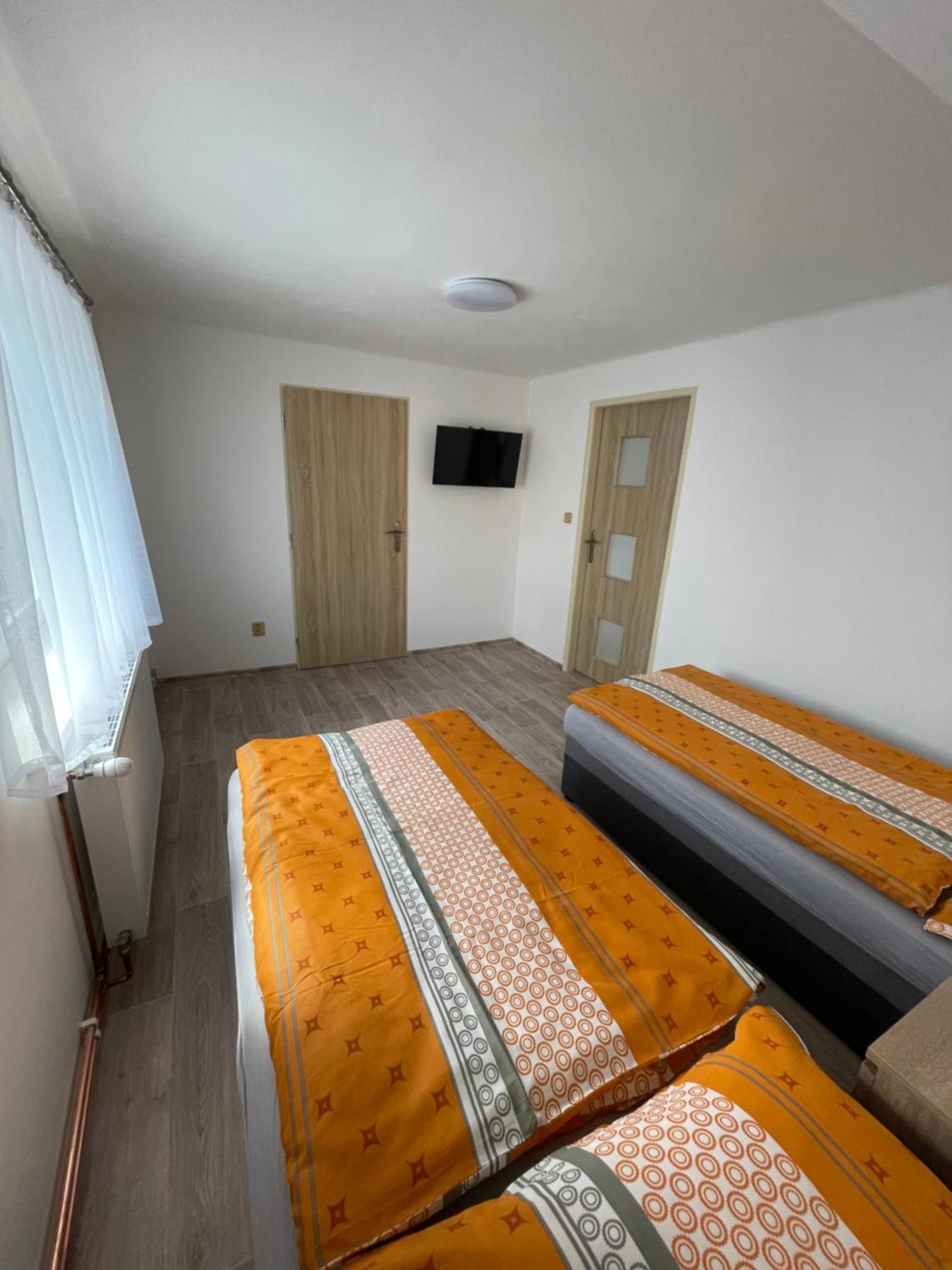 Apartmany Ferie 德辛 外观 照片