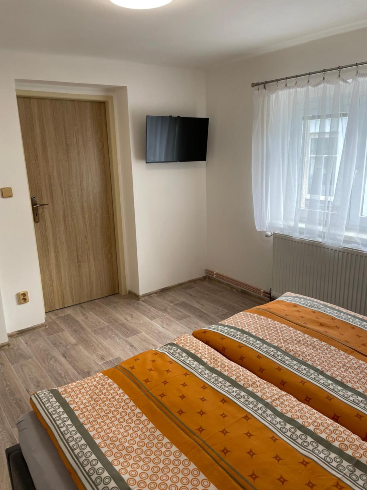 Apartmany Ferie 德辛 外观 照片