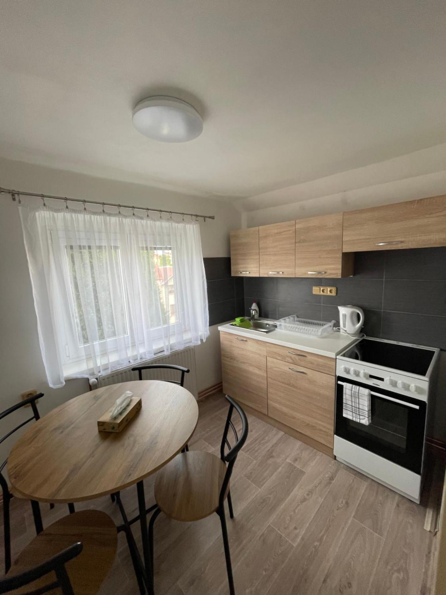 Apartmany Ferie 德辛 外观 照片